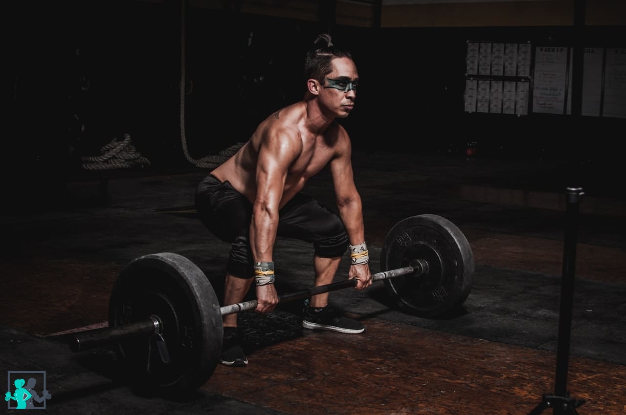 Comment avoir un cou musclé et dessiné en musculation